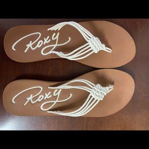 Boho Roxy flip flops